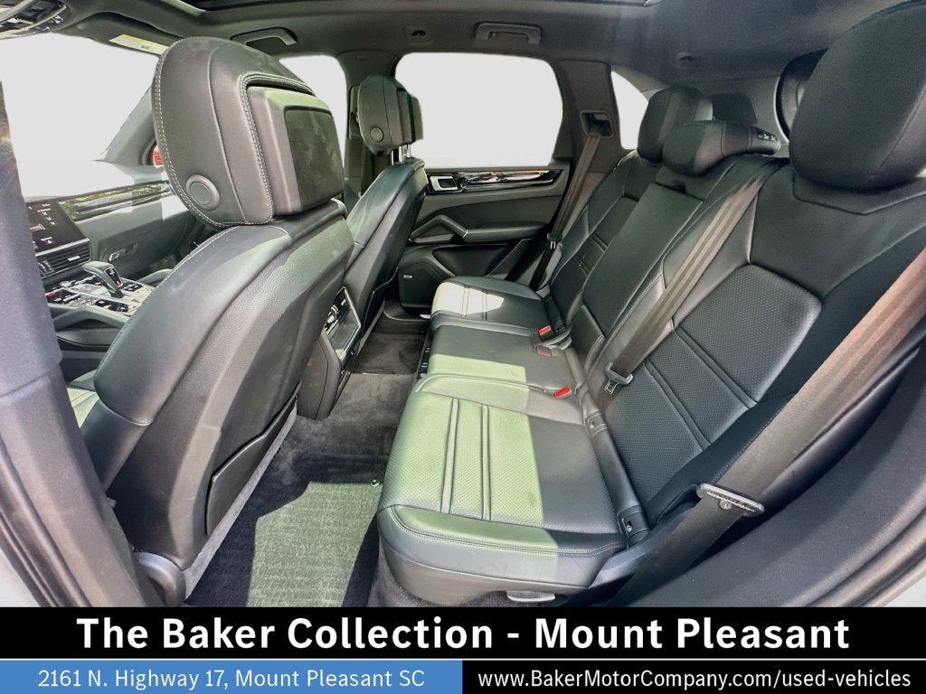 Used 2021 Silver Porsche Base image 26