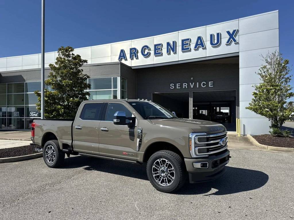 2026 Ford F-250 Platinum 4x4 Crew Cab 8' Box's photo