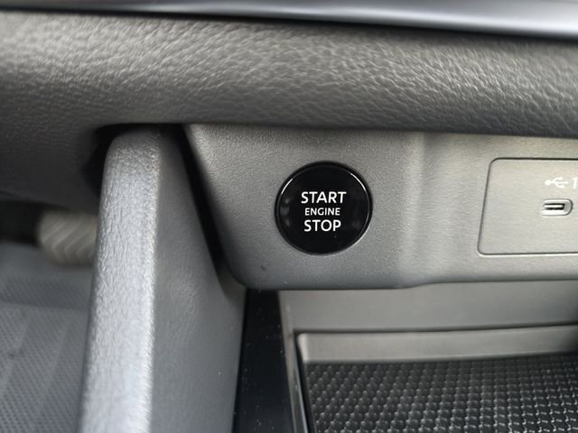 New 2026 Everest White Pearl TriCoat Nissan Dark Armor™ image 29