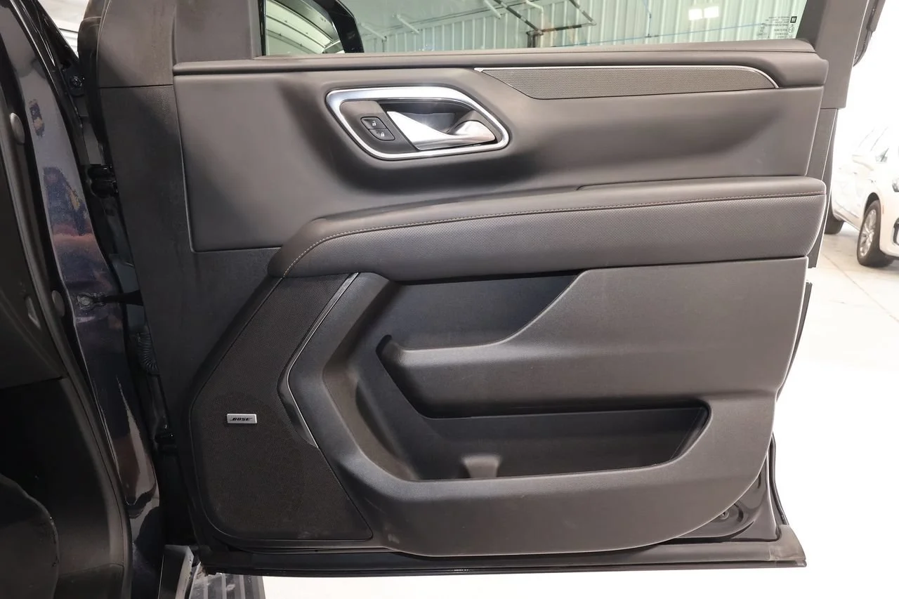 Used 2024 Titanium Rush Metallic GMC AT4 image 19
