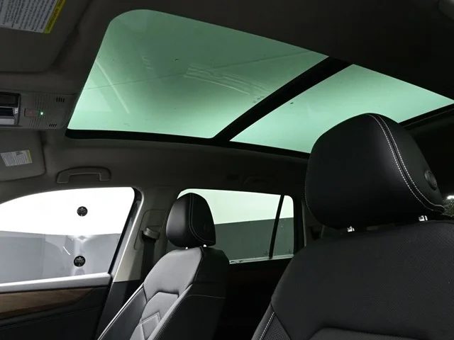 New 2026 Pure Gray Volkswagen 2.0T SE W/TECHNOLOGY image 23