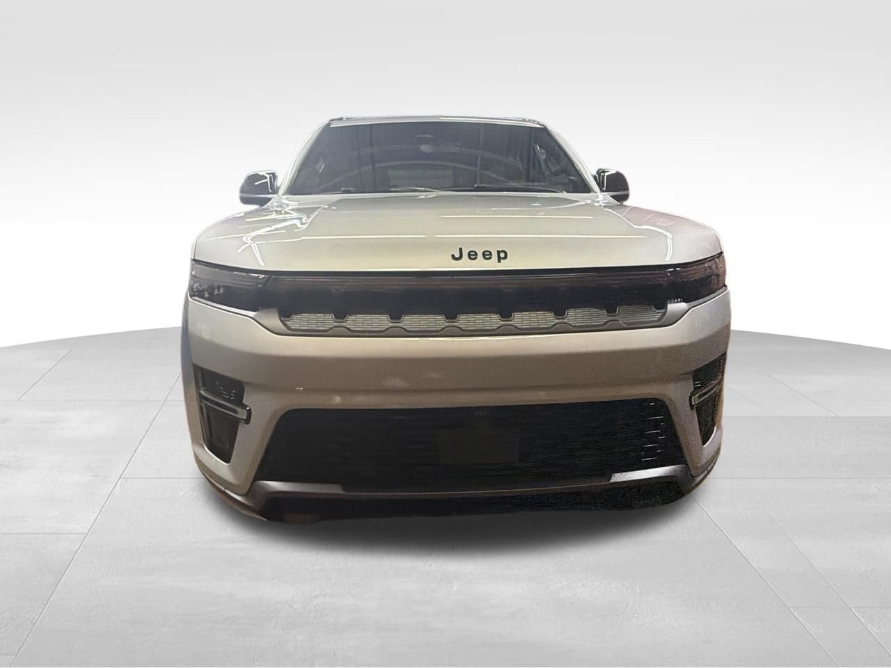 New 2026 Silver-Zynith Exterior Paint Jeep Limited Reserve image 9