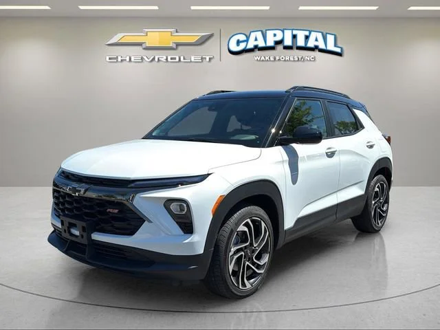 Used 2024 Summit White Chevrolet RS image 9
