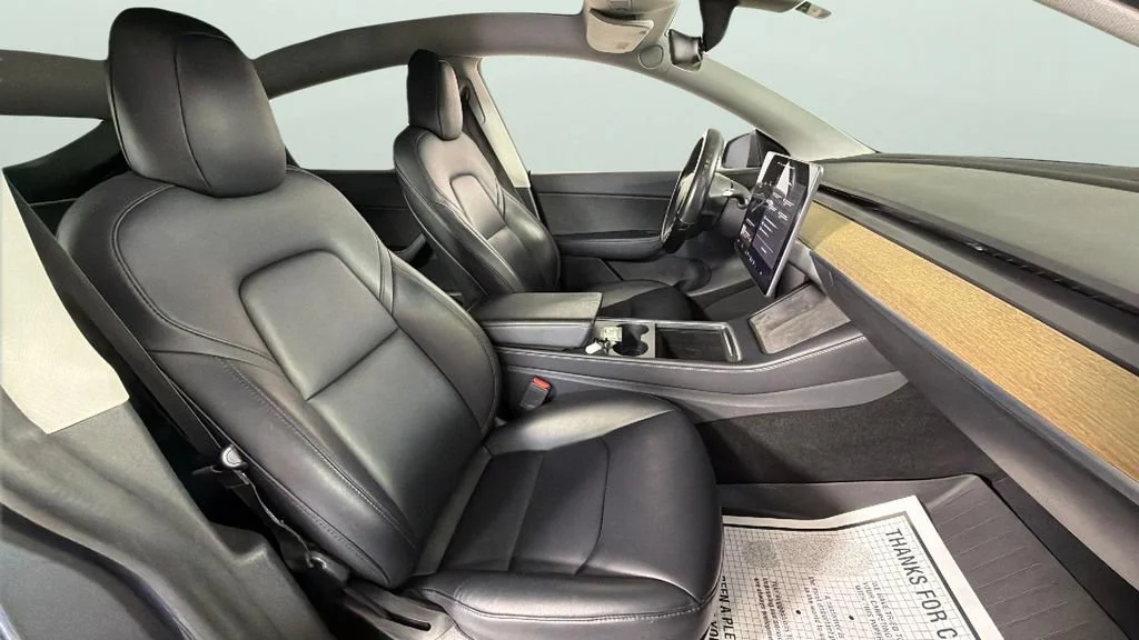 Used 2021 Black Tesla Performance Dual Motor All-Wheel Drive image 34