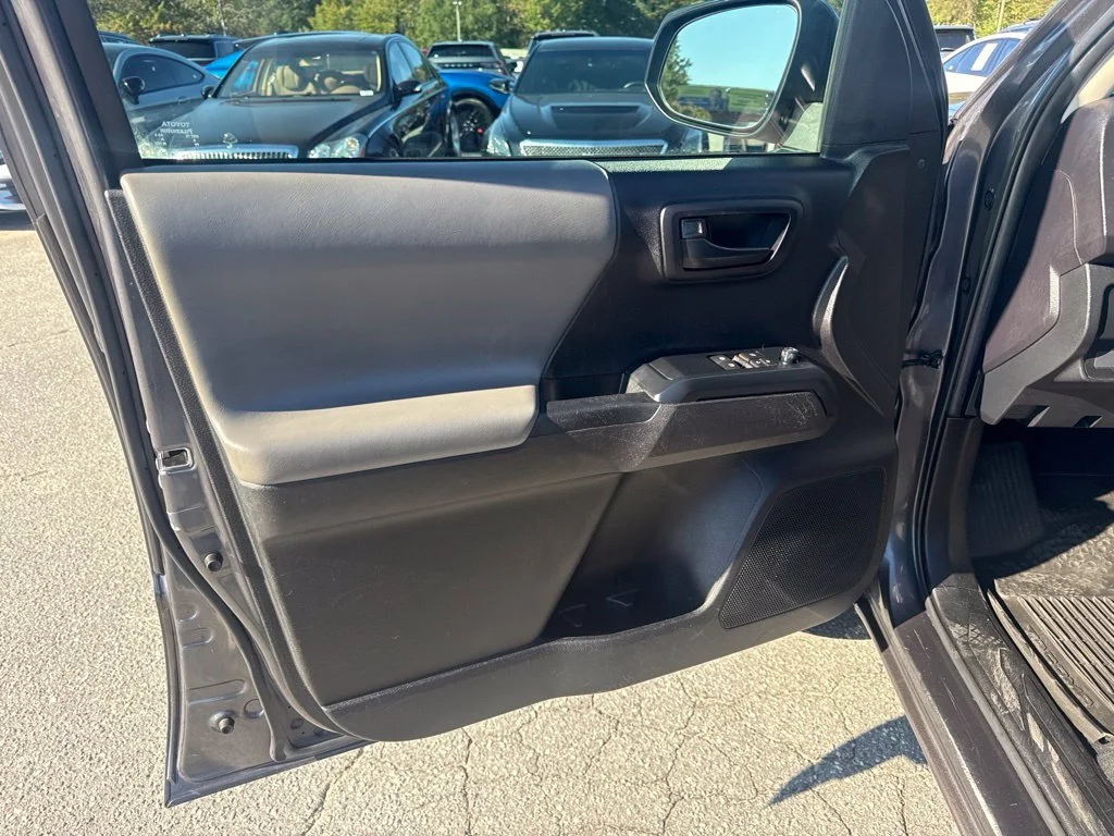 Used 2022 Gray Toyota SR image 21