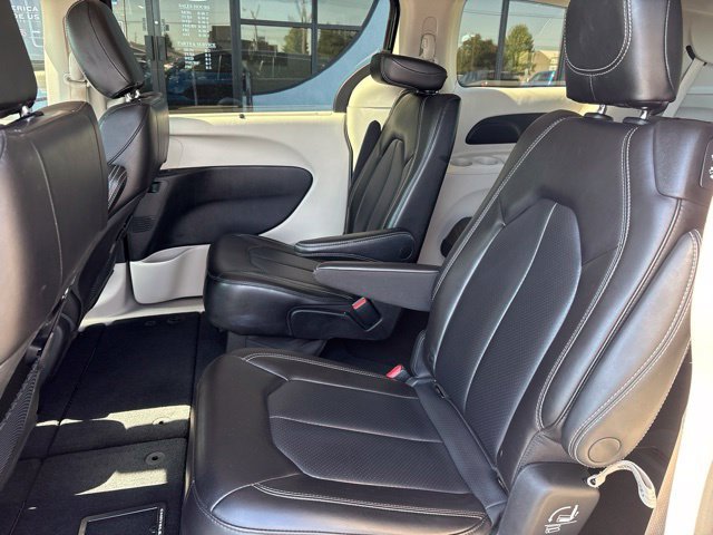 Used 2023 Blue Chrysler Touring L image 14