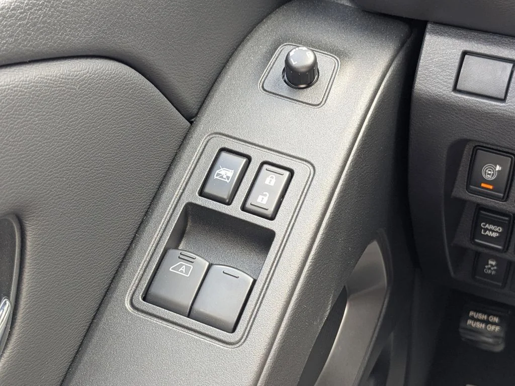 2025 Nissan Frontier SV - Photo 22