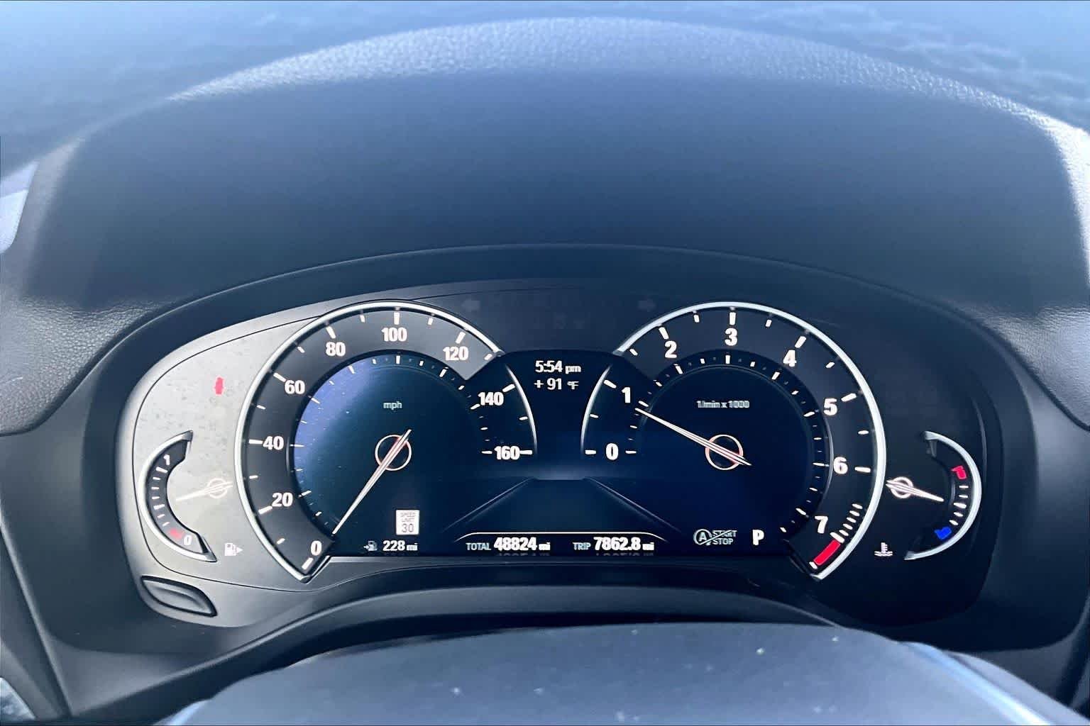 Used 2019 Alpine White BMW sDrive30i image 21
