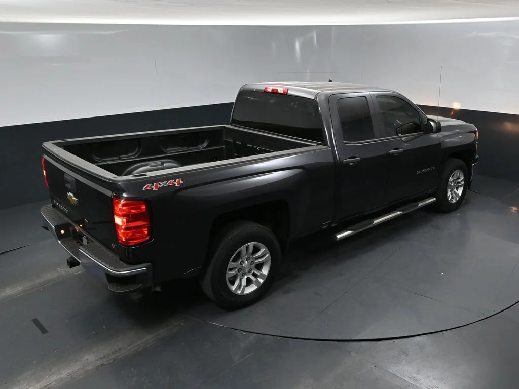 Used 2014 Gray Chevrolet LT image 16