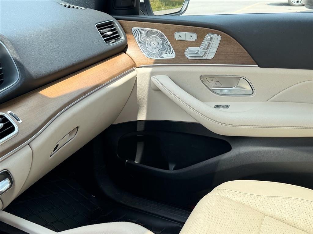 Used 2021  Mercedes GLE 350 image 24