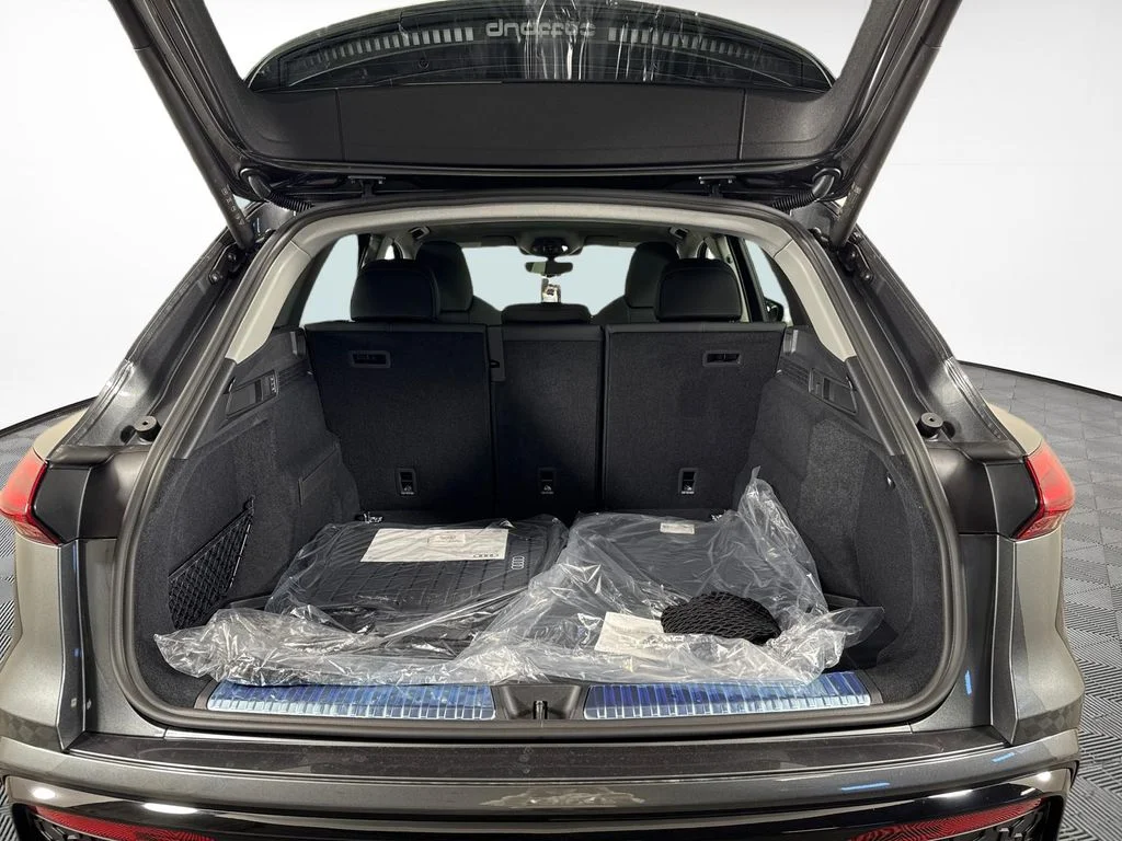 2026 Audi Q5 Prestige - Photo 11