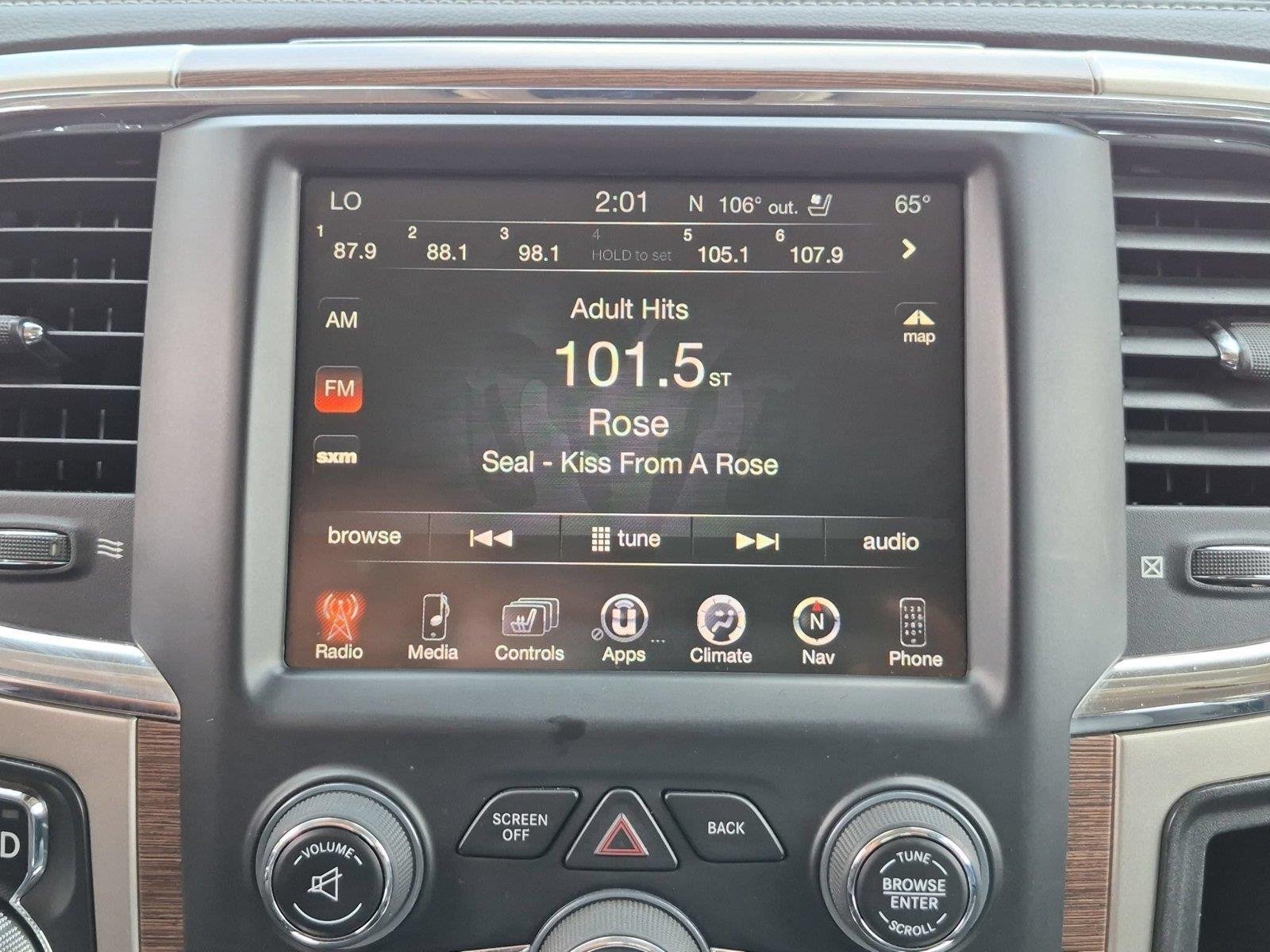 Used 2015  RAM TRUCK LARAM image 24