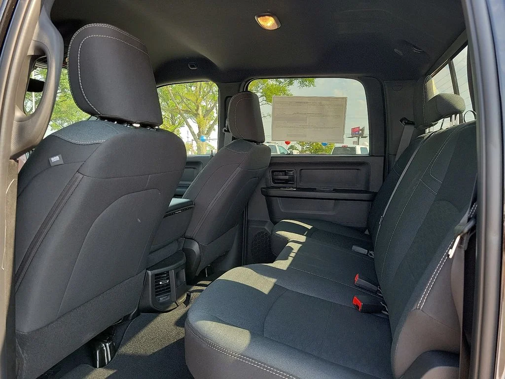 2025 RAM 2500 Tradesman - Photo 9
