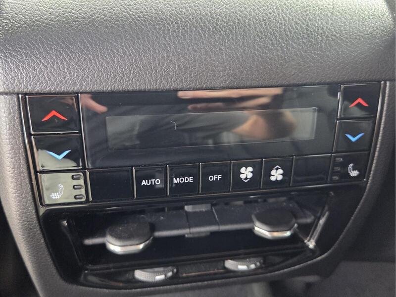 Used 2022 Gray Metallic JEEP OVERLAND 4X2 image 13