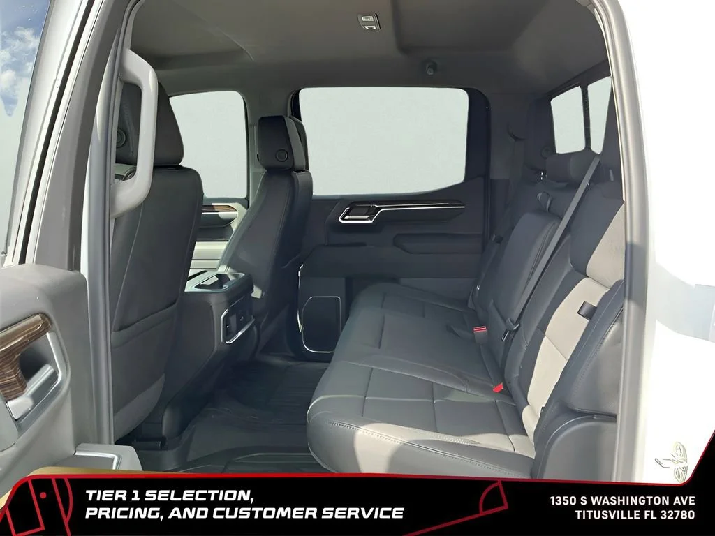 New 2026 Summit White GMC Elevation image 30