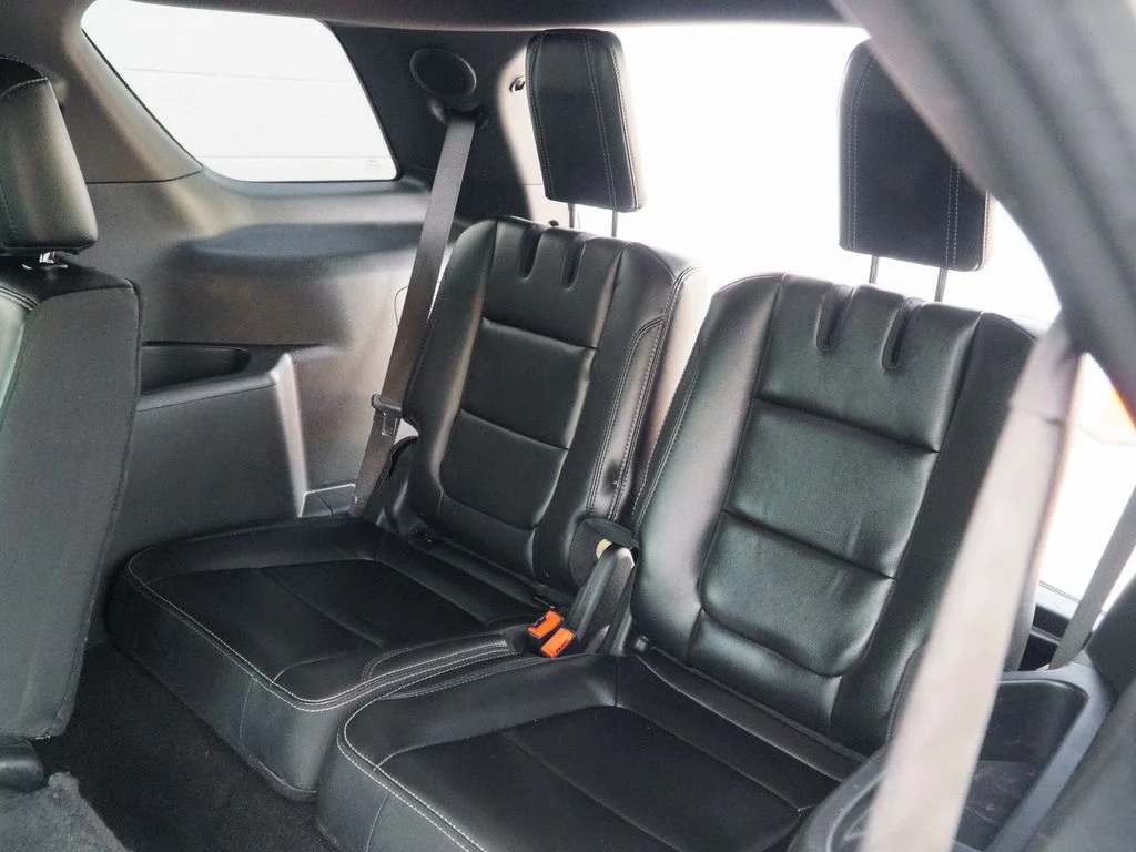 Used 2018 Shadow Black Ford Limited image 19