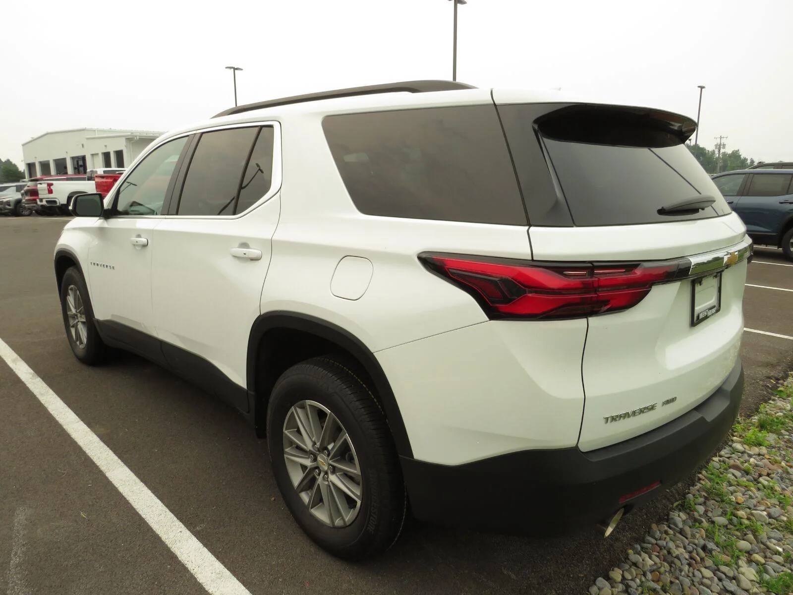 Used 2023 Summit White Chevrolet LT Cloth image 13