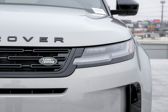 Used 2026 Seoul Pearl Silver Metallic Land Rover S image 49