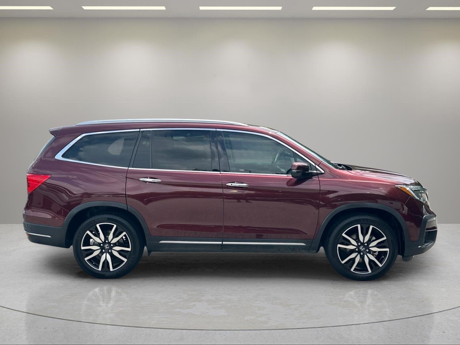 Used 2021 Deep Scarlet Pearl Honda TOUR7 image 8