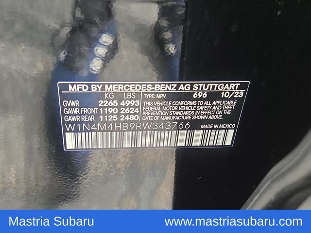 Used 2024  Mercedes-Benz GLB 250 image 6