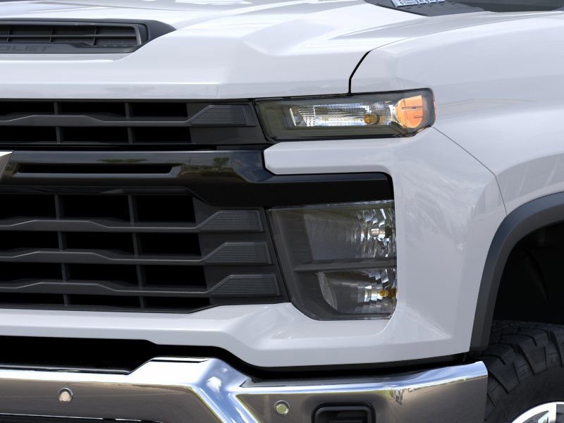 New 2026 Summit White Chevrolet WT image 13