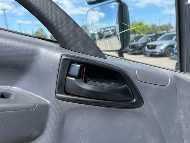 New 2024 Arc White Chevrolet MEDIUM ASH GRAY image 11