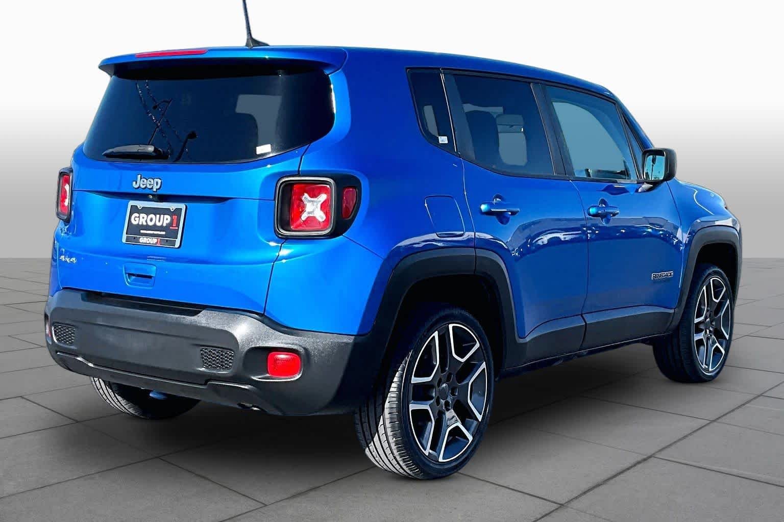 Used 2020 Brilliant Blue Metallic Clear Coat Jeep Jeepster image 12