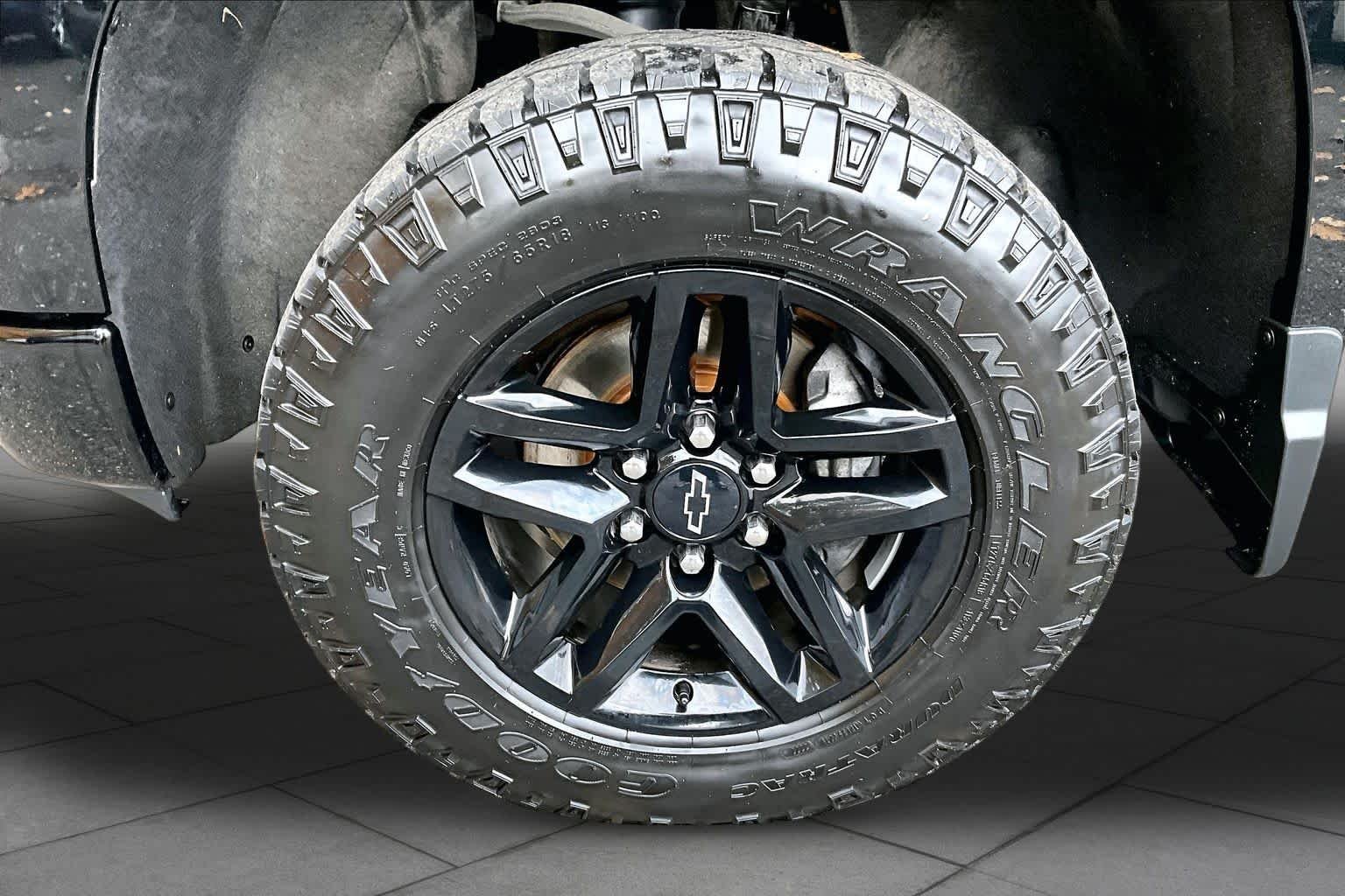 Used 2022 Black Chevrolet LT Trail Boss image 11