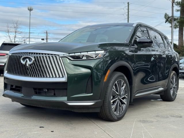 New 2026 DEEP EMERALD INFINITI Luxe FWD image 3