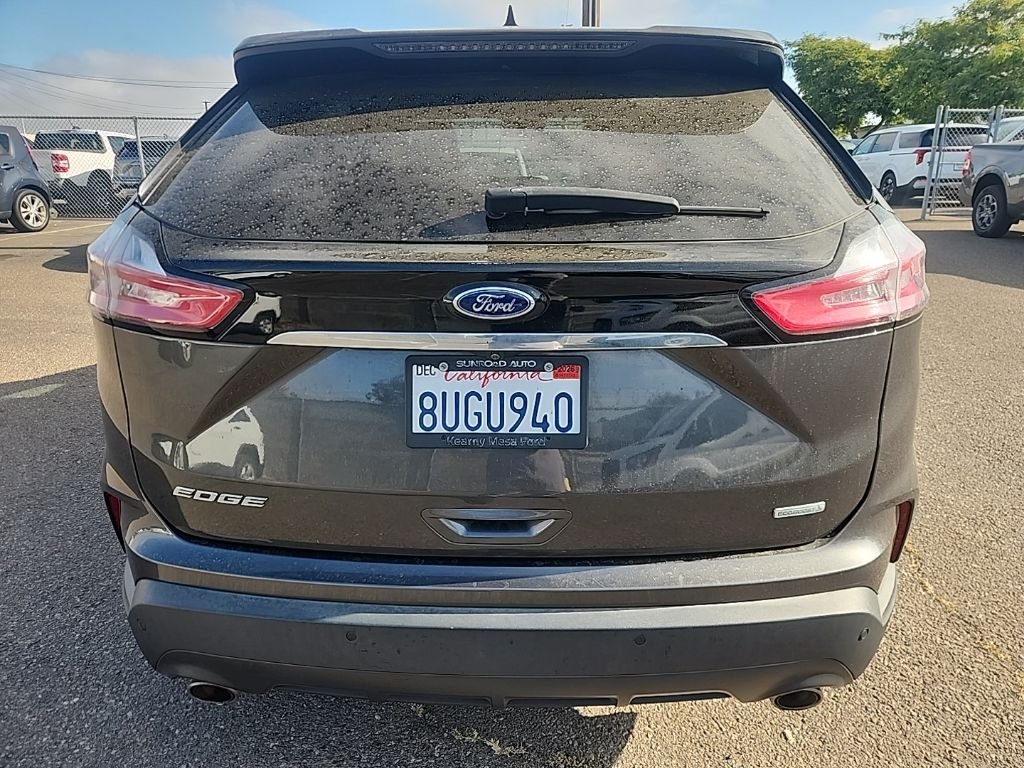 Used 2020 Gray Ford SE image 12
