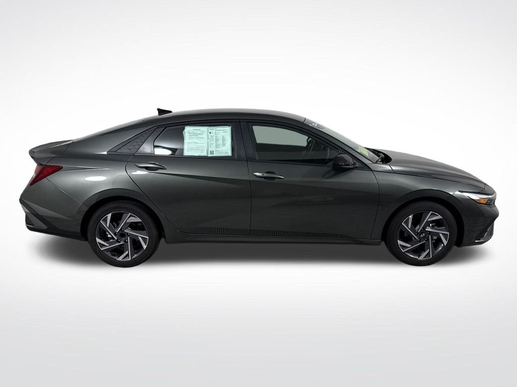 Certified Used 2025 Gray Hyundai SEL Sport image 2