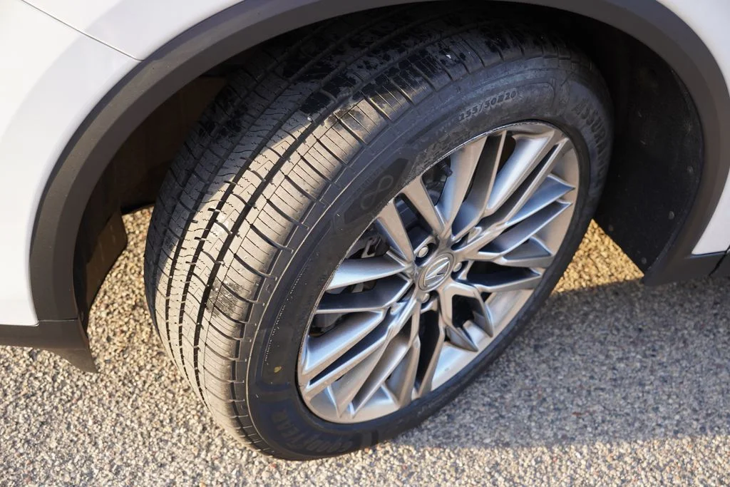 Used 2024 Platinum White Pearl Acura Advance image 13
