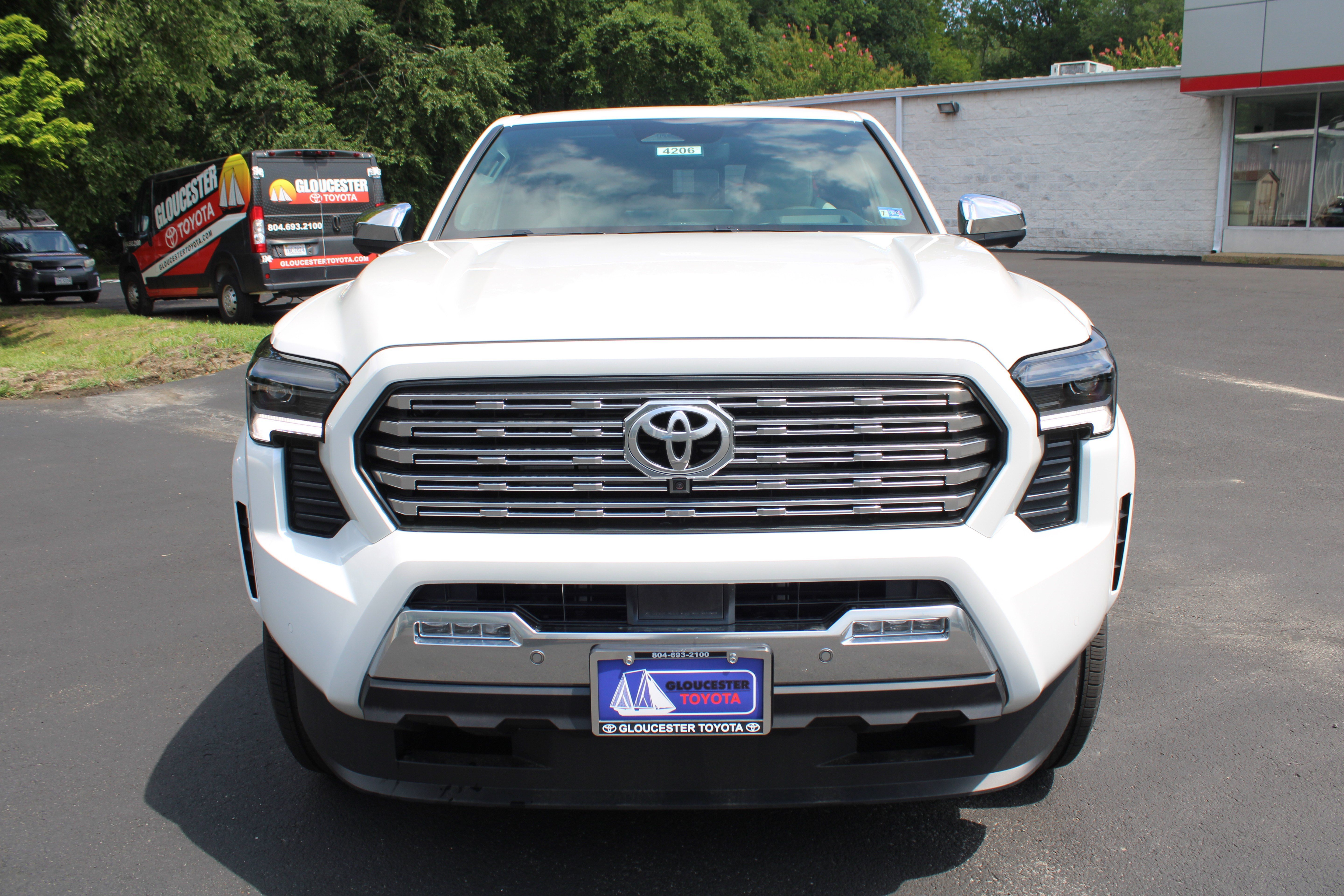 New 2026 Wind Chill Pearl <sup>1</sup> Toyota  Limited image 2