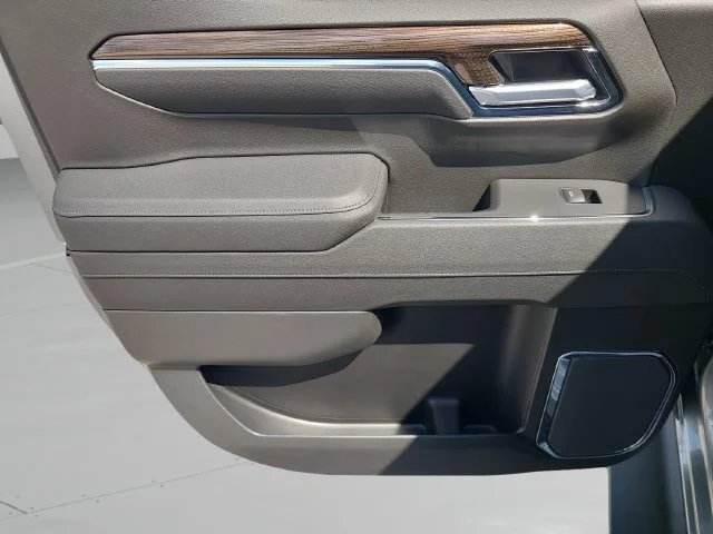 New 2026 Sterling Gray Metallic Chevrolet LT Trail Boss image 15