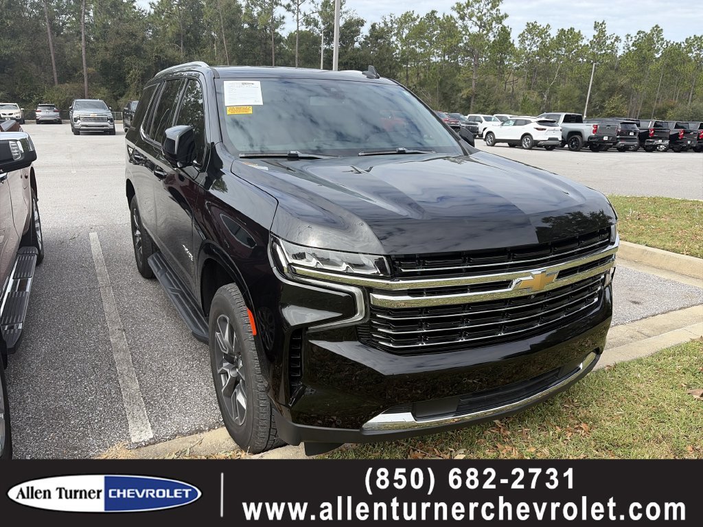 Used 2022 BLACK Chevrolet LT image 1