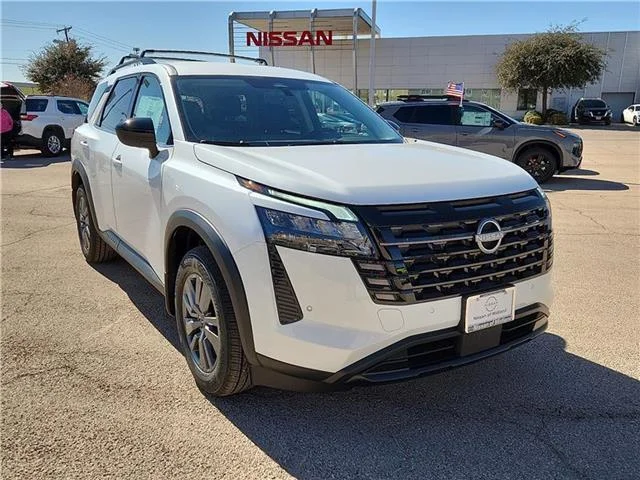 New 2026 QBE Everest WH Nissan SV Front-Wheel Drive image 4