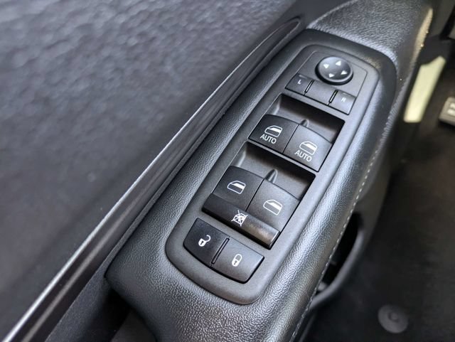 Used 2024 White Knuckle Clearcoat Dodge SXT image 25