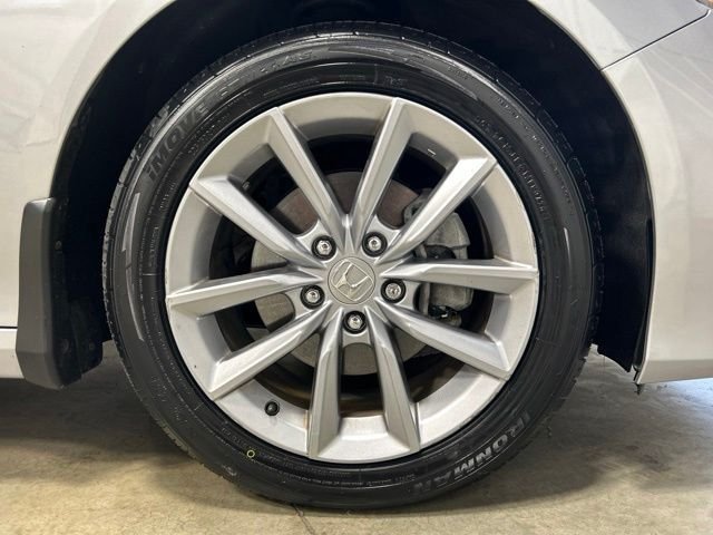 Certified Used 2021 Lunar Silver Metallic Honda LX image 11