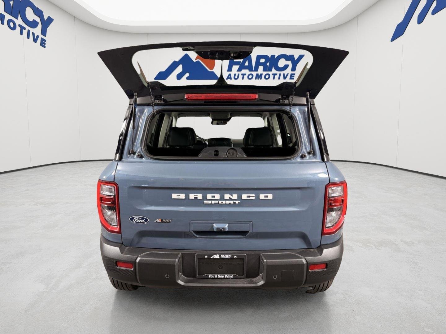 Used 2026 Azure Gray Metallic Ford Outer Banks image 5