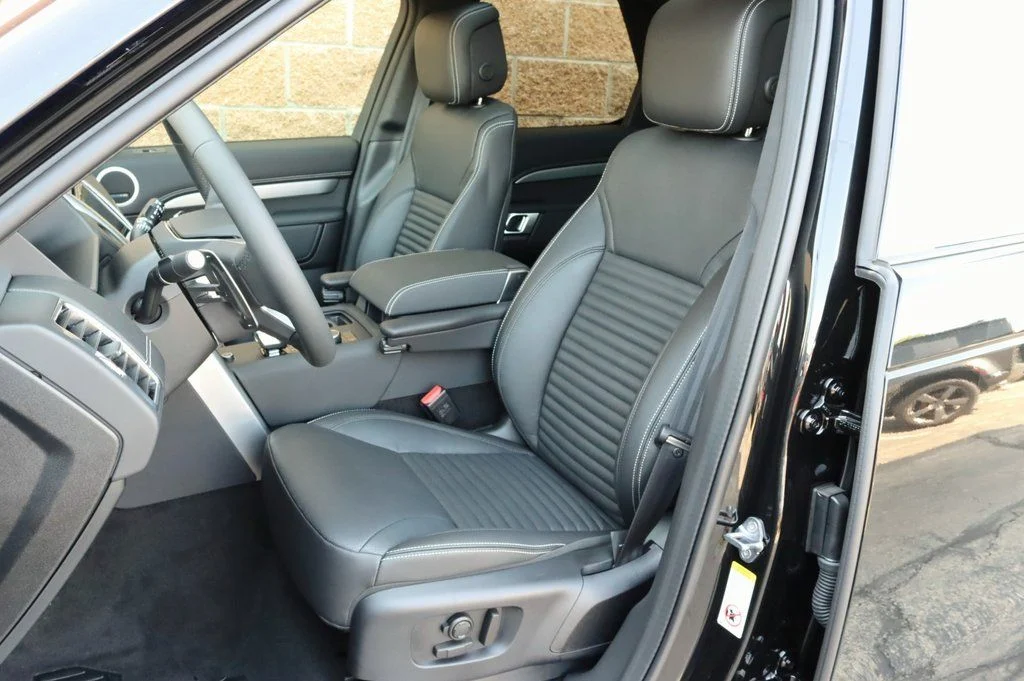 Certified Used 2024 Black Land Rover Dynamic SE image 11