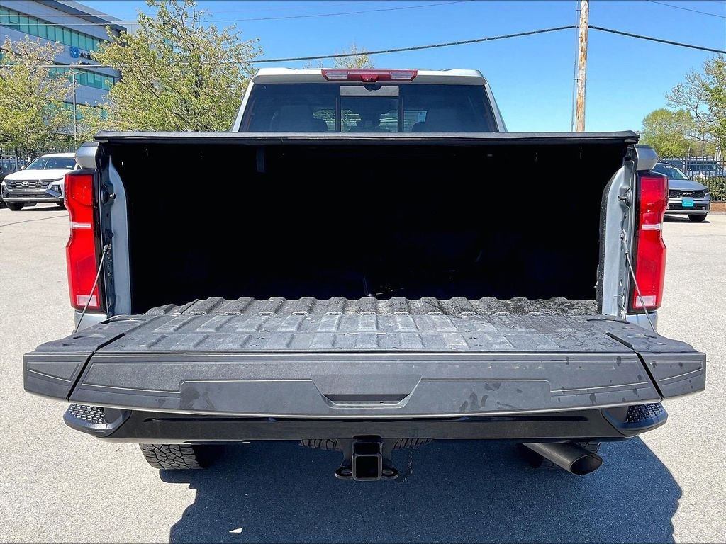 Used 2025 Gray Chevrolet LTZ image 32