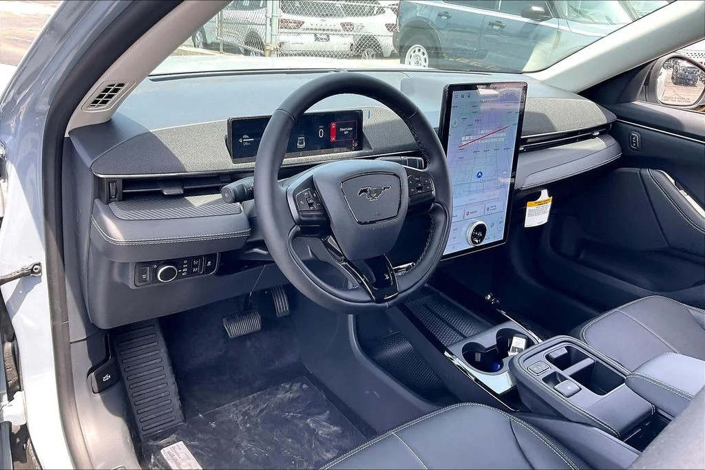 New 2026 Glacier Gray Metallic Tri-coat Ford Select image 13