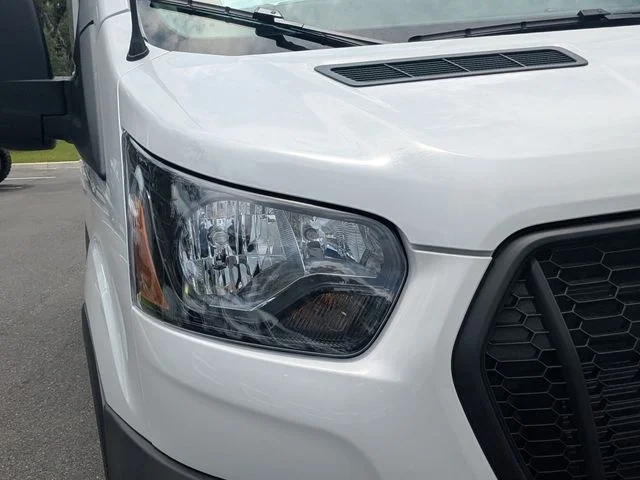 New 2026 Oxford White Ford Cargo Van image 10