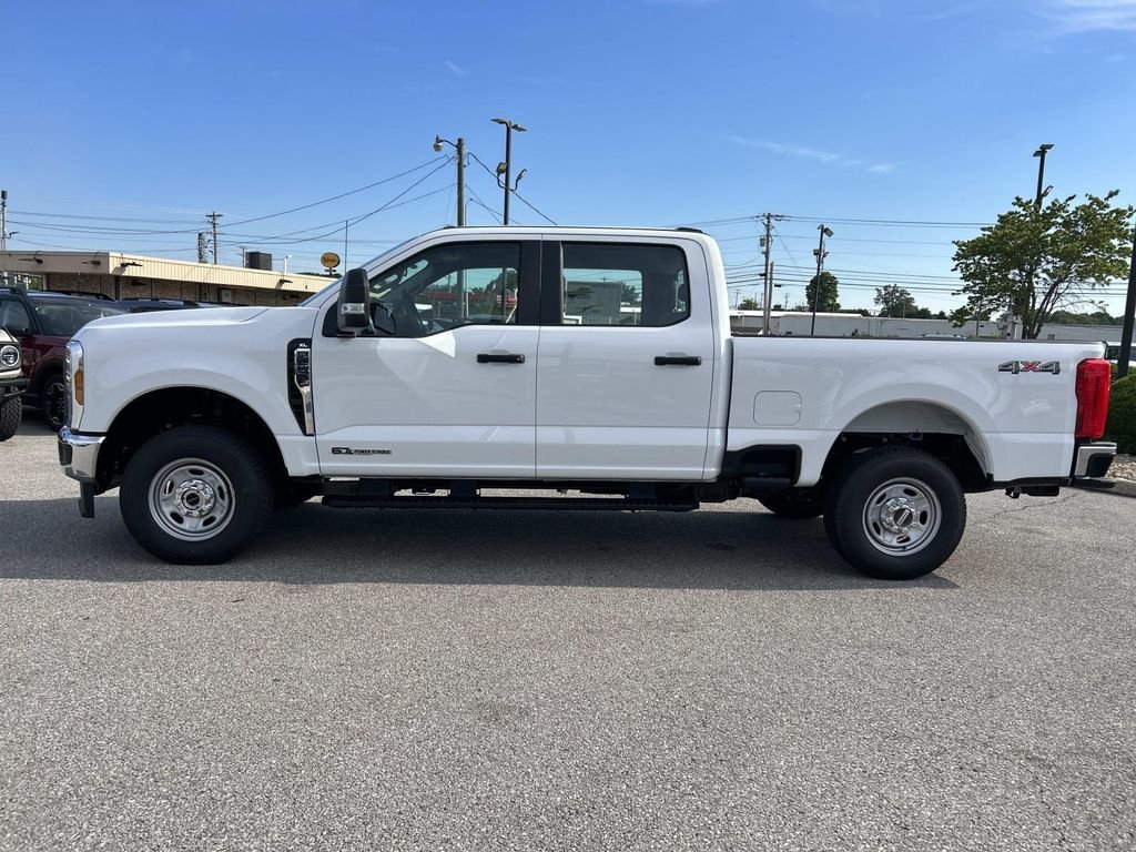 New 2026 Oxford White Ford F-250® XL image 7
