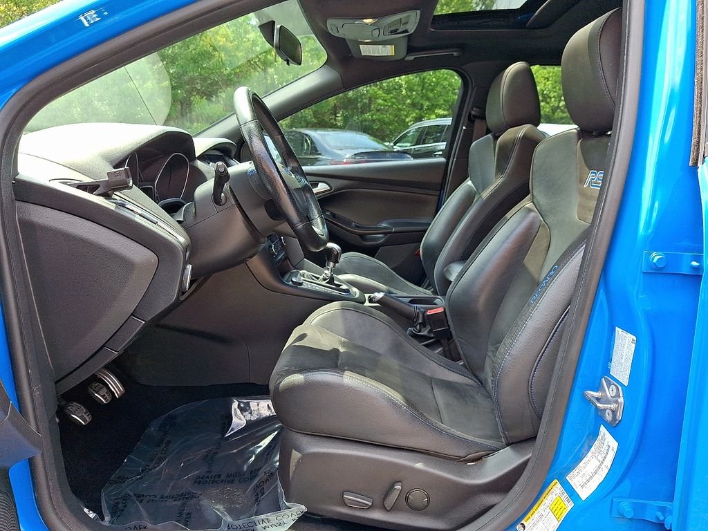 Used 2017 Blue Ford RS image 13