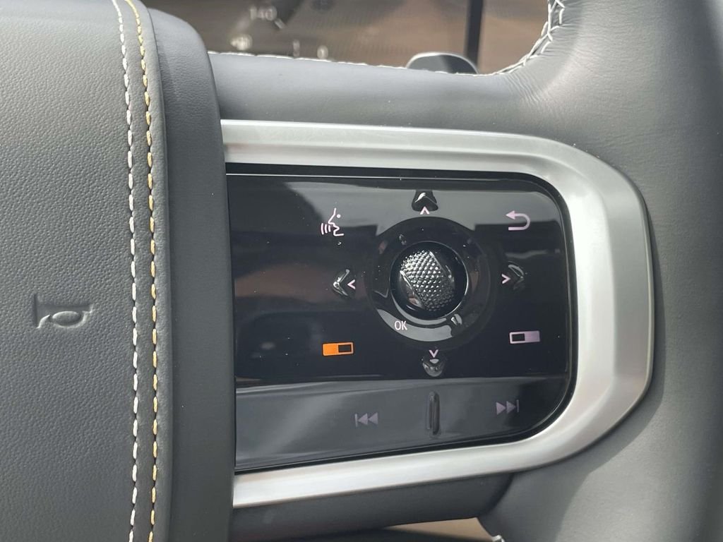 New 2026 Alpine Metallic / Super Black Two-tone Nissan Platinum Reserve image 21
