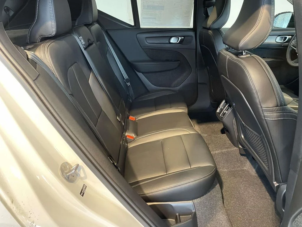 2026 Volvo XC40 Core - Photo 20