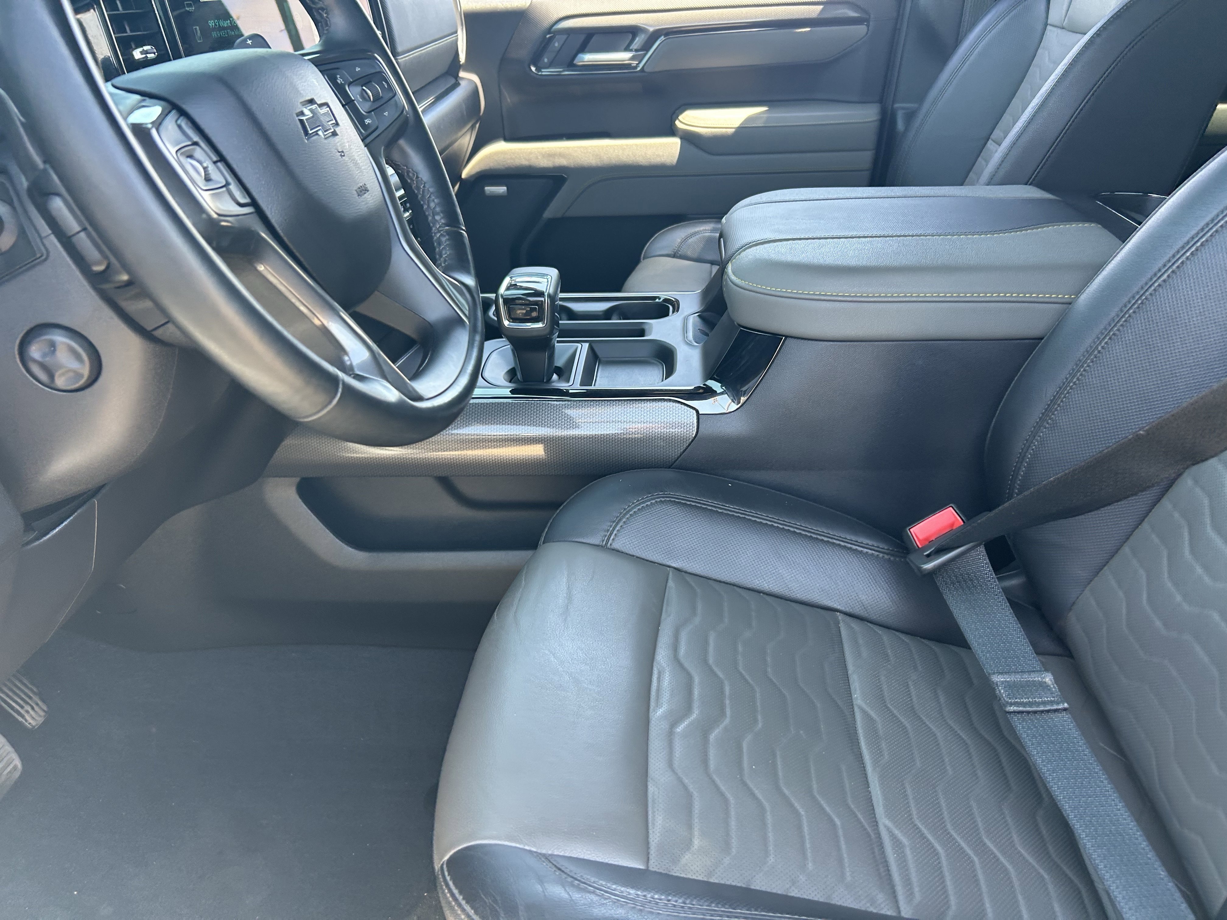 2025 Chevrolet Silverado 1500 ZR2 - Photo 27