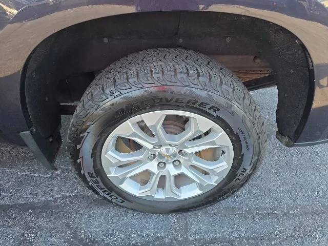 Used 2023 Gray Chevrolet LTZ image 34