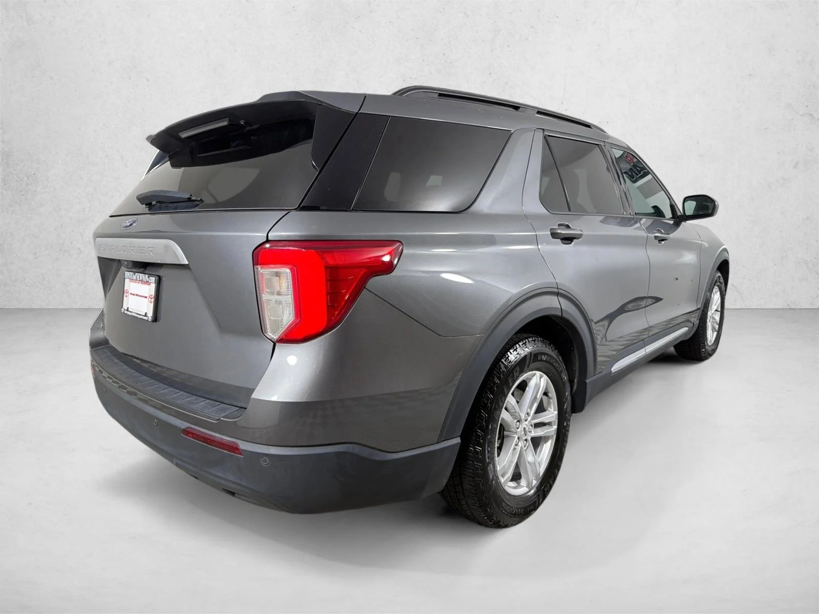 Used 2023 Carbonized Gray Metallic Ford XLT image 3